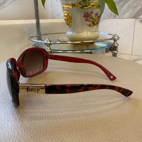 Y2K Oversized Juicy Couture Tortoise/Fuchsia Sunglasses - Picture 5 of 9
